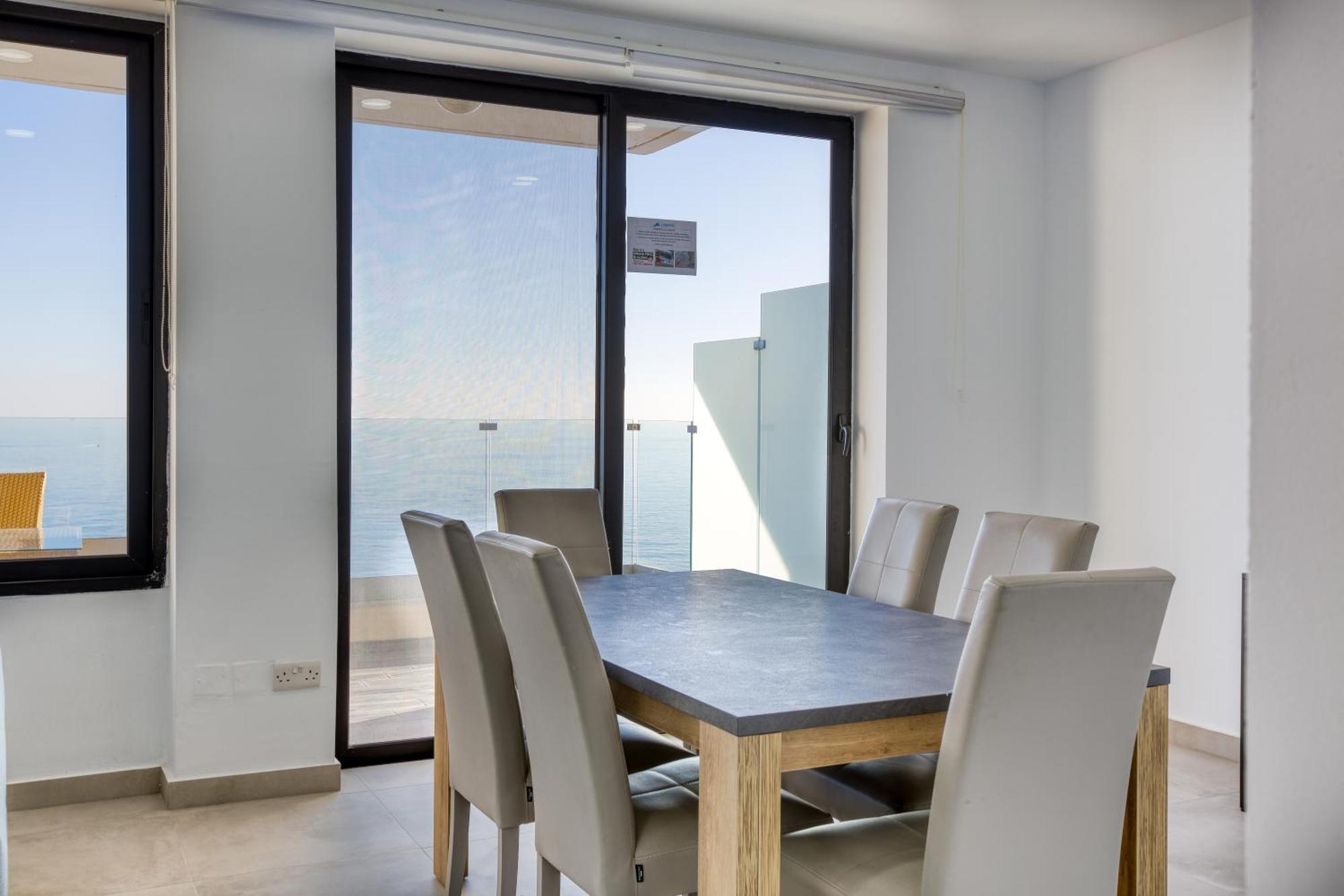 Seafront Sliema Apartment With Balcony & Sea Views By Jl Εξωτερικό φωτογραφία