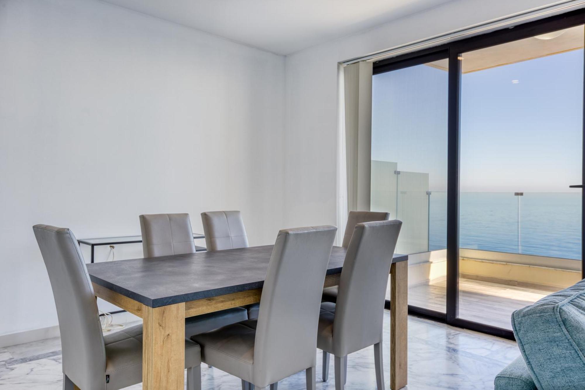 Seafront Sliema Apartment With Balcony & Sea Views By Jl Εξωτερικό φωτογραφία