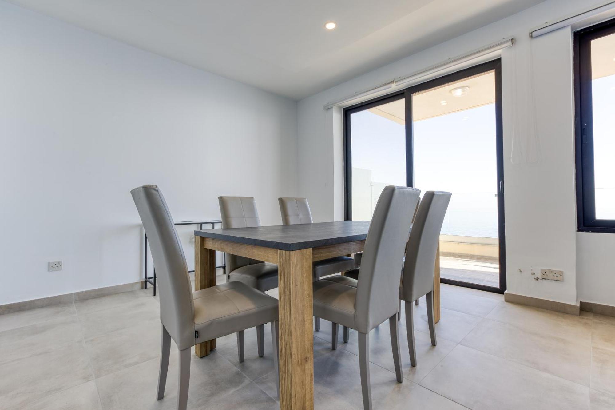 Seafront Sliema Apartment With Balcony & Sea Views By Jl Εξωτερικό φωτογραφία