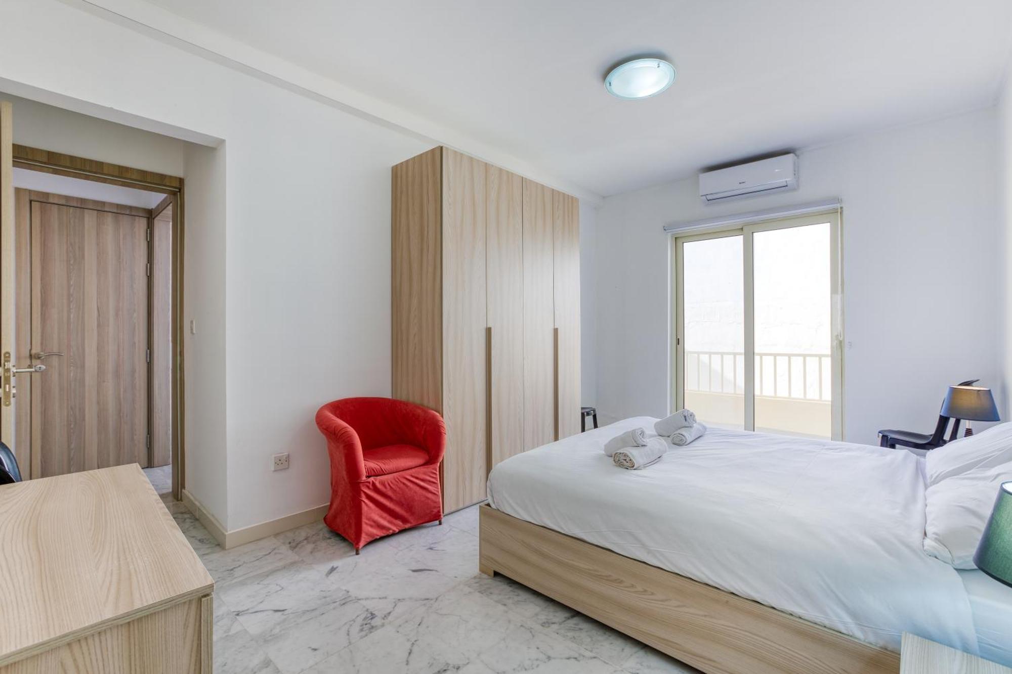 Seafront Sliema Apartment With Balcony & Sea Views By Jl Εξωτερικό φωτογραφία