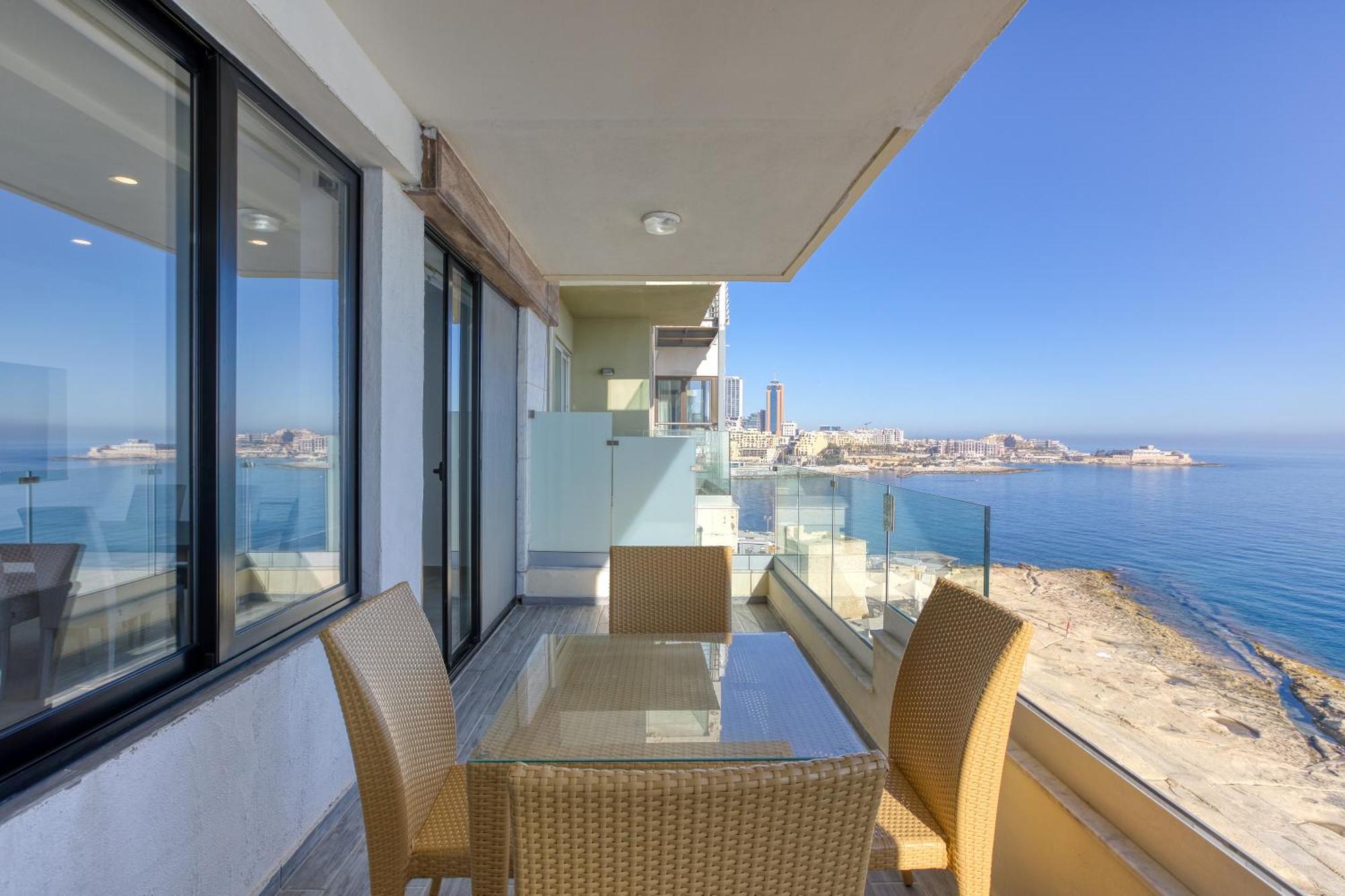 Seafront Sliema Apartment With Balcony & Sea Views By Jl Εξωτερικό φωτογραφία